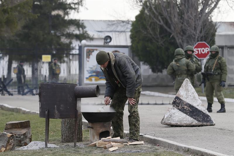 Crimea se blinda antes de referéndum por miedo a provocaciones