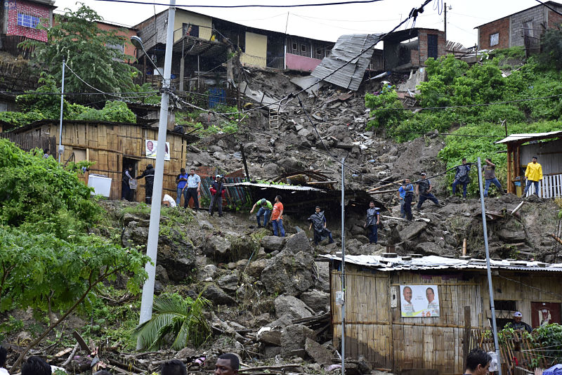 Declaran alerta naranja para Manabí y Los Ríos