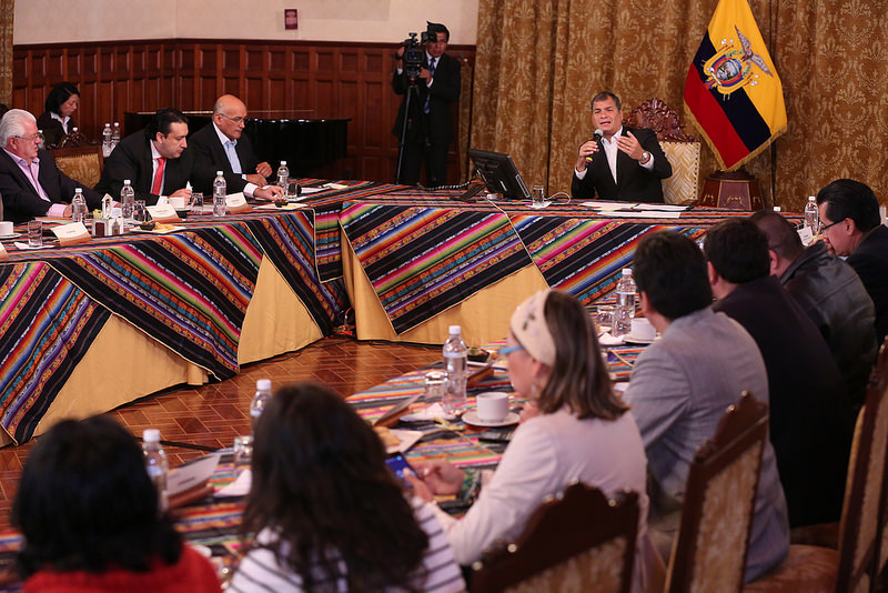 Presidente Correa propone que reelección indefinida se aplique desde 2021