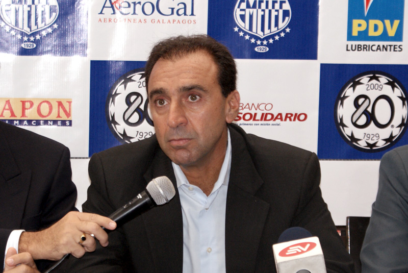 Neme explota por mal arbitraje en el Capwell