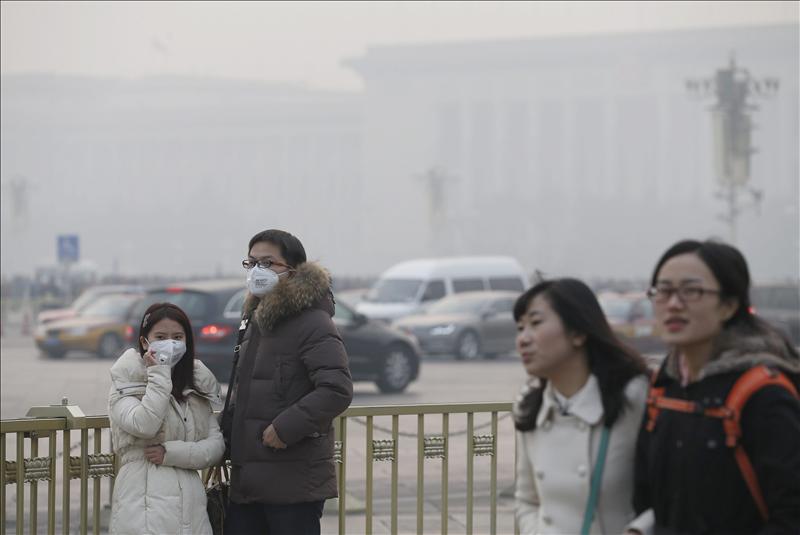 China, en alerta naranja por contaminación