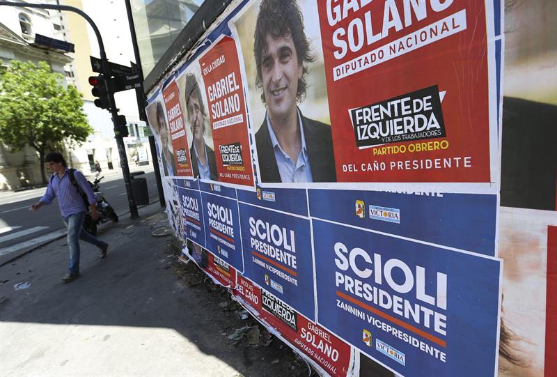 Comienza la distribución de urnas y papeletas para las elecciones argentinas