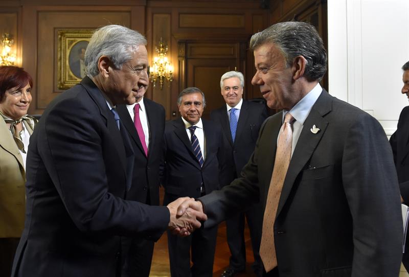 Santos, dispuesto a adelantar a diciembre el alto el fuego bilateral con FARC