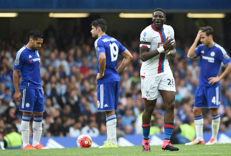 Chelsea de Mourinho cae en casa con Crystal Palace