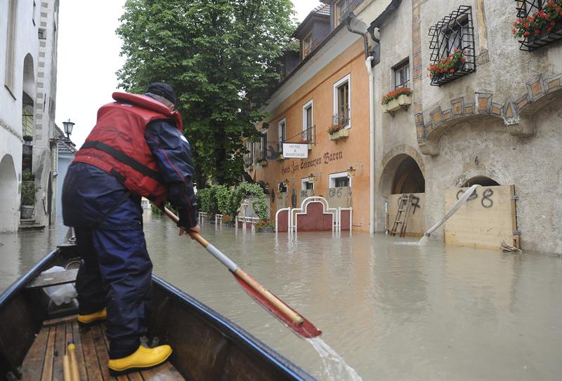 Al menos 8 muertos en inundaciones en Alemania, Austria y la República Checa
