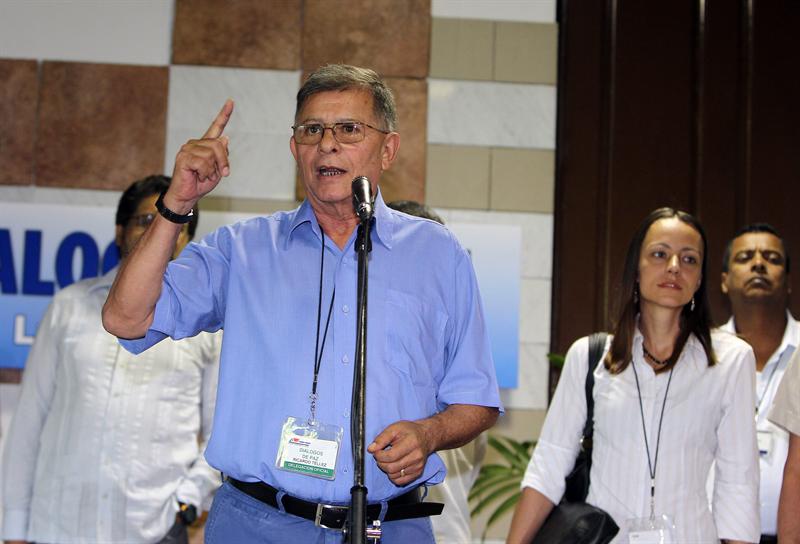 FARC valoran positivamente el medio año de diálogo y discrepan sobre lentitud