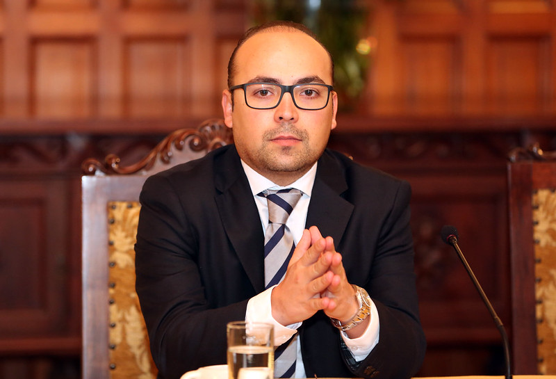 Dehowitt deja el Ministerio de Ambiente y pasa a Inteligencia