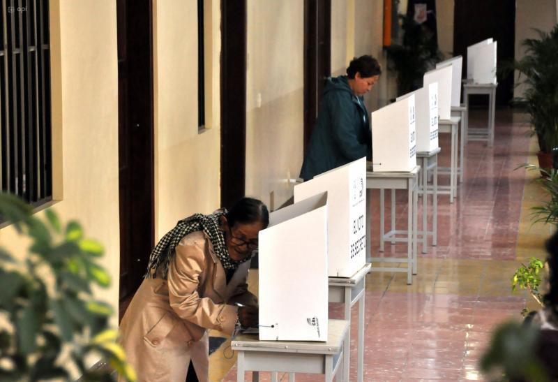 Estas son las preguntas que se le escapan al presidente Noboa, de la consulta popular, según cuatro expertos