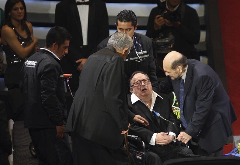 Chespirito desmiente rumores y dice que se encuentra &#039;muy bien&#039; de salud