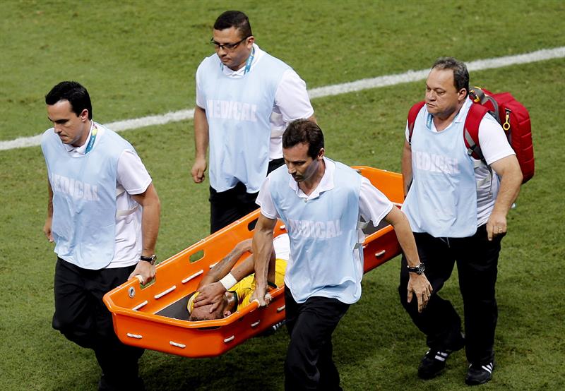 Neymar se pierde el resto Mundial por una fractura de vértebra