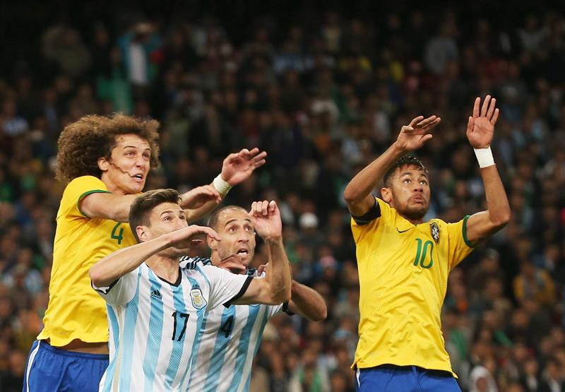 Brasil derrotó 2-0 a Argentina en el 'Superclásico' jugado en Pekín