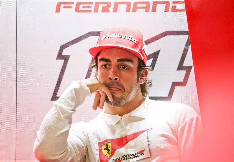 Hamilton lidera la segunda práctica de Shanghái, y Alonso acaba segundo