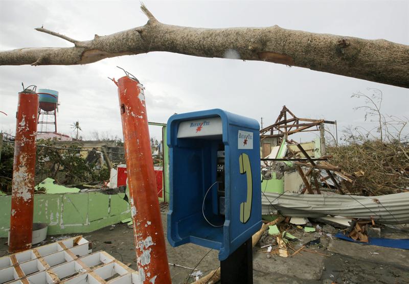 Filipinas teme que el tifón Haiyan haya causado más de un centenar de muertos