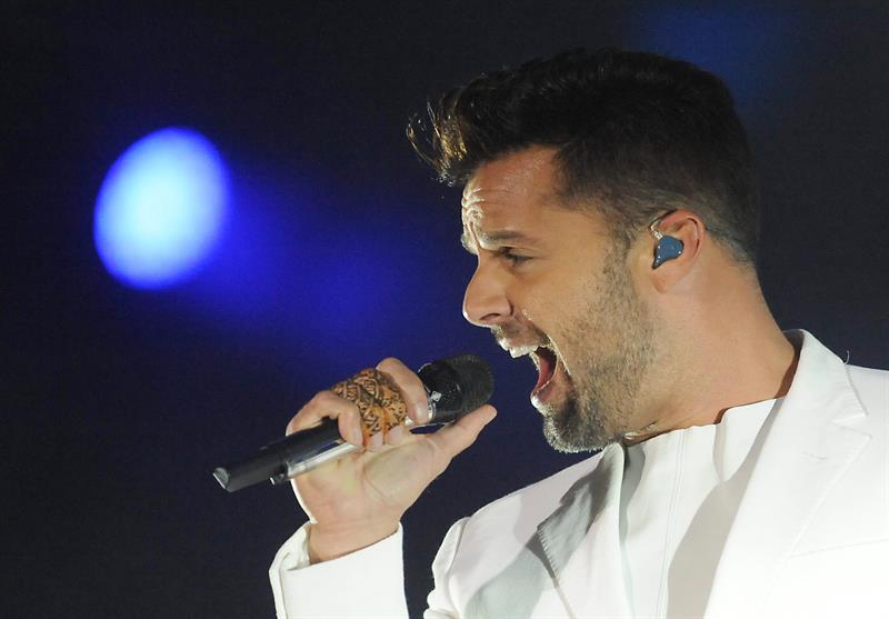Ricky Martin derrocha sus encantos en Marruecos