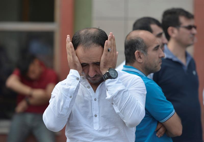 Turquía confirma 41 muertos en ataque al aeropuerto, 13 de ellos extranjeros
