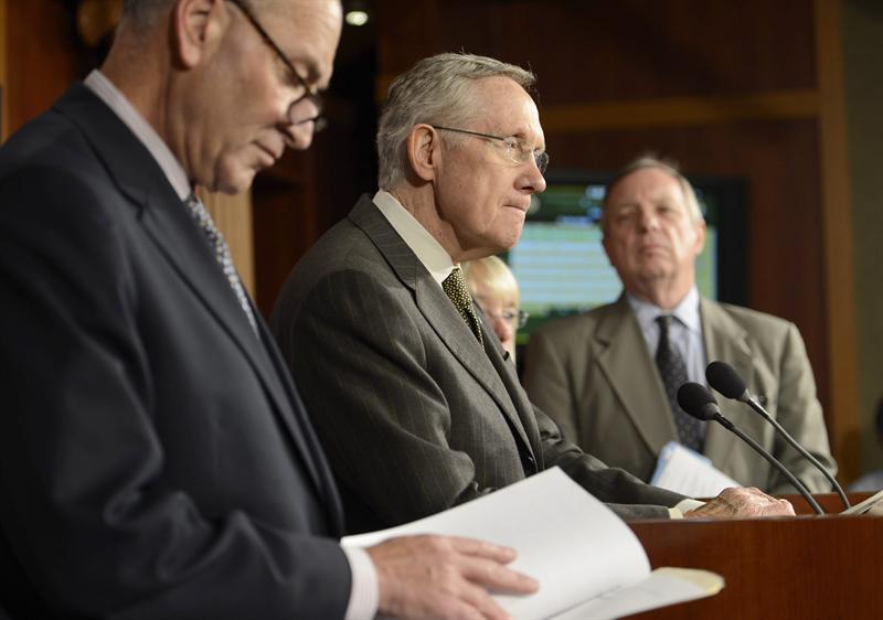 Cámara aprobó pagar retroactivamente salarios, pero parálisis sigue en EE.UU.