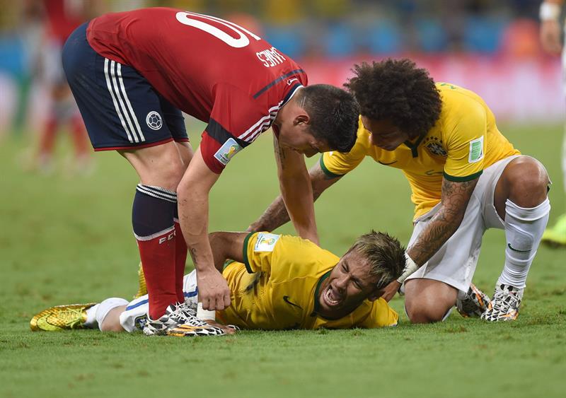 Neymar se pierde el resto Mundial por una fractura de vértebra