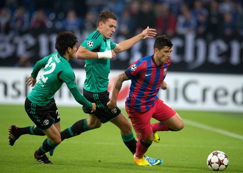 El Schalke golea tras apretar el acelerador en la segunda parte