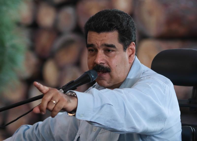 Maduro dice si oposición intenta golpe reaccionará con más fuerza que Erdogan