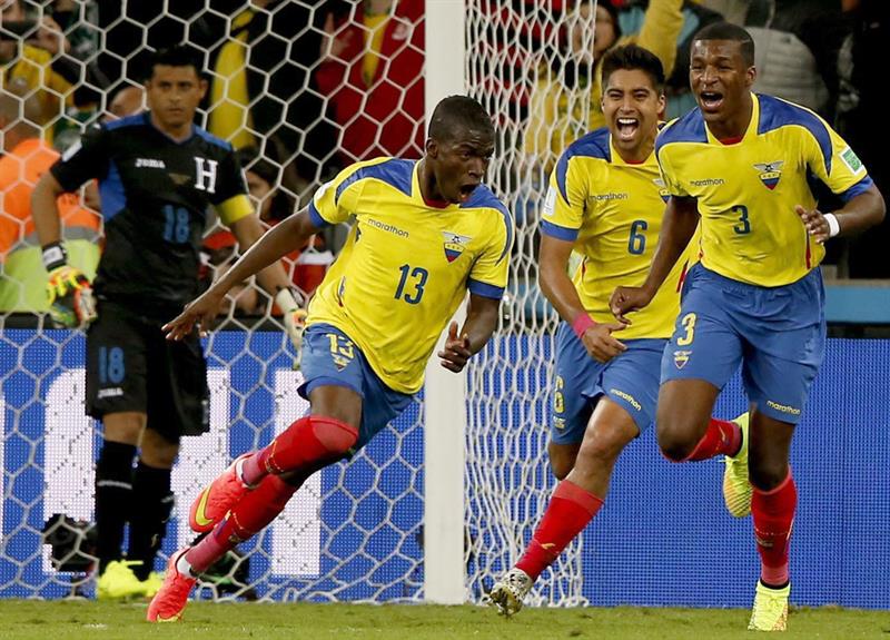 Valencia y Benzema llegan al lote de Müller, Van Persie y Robben