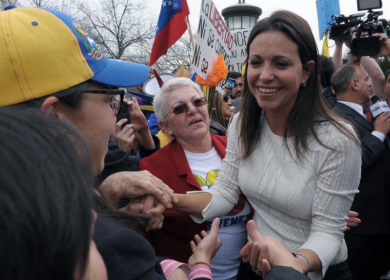 Machado dice que volverá a Venezuela y que seguirá siendo diputada