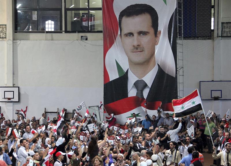 Más de 800 muertos en prisiones del régimen sirio en 2014, según activistas