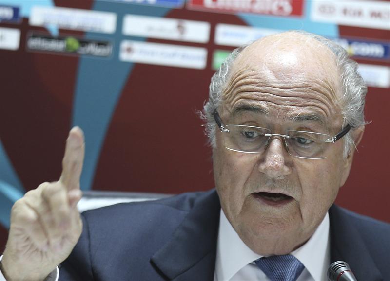 Blatter ofrece ayuda a la Asociación de Fútbol Filipina