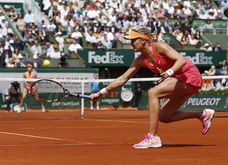 Sharapova buscará ante Halep su segundo Roland Garros