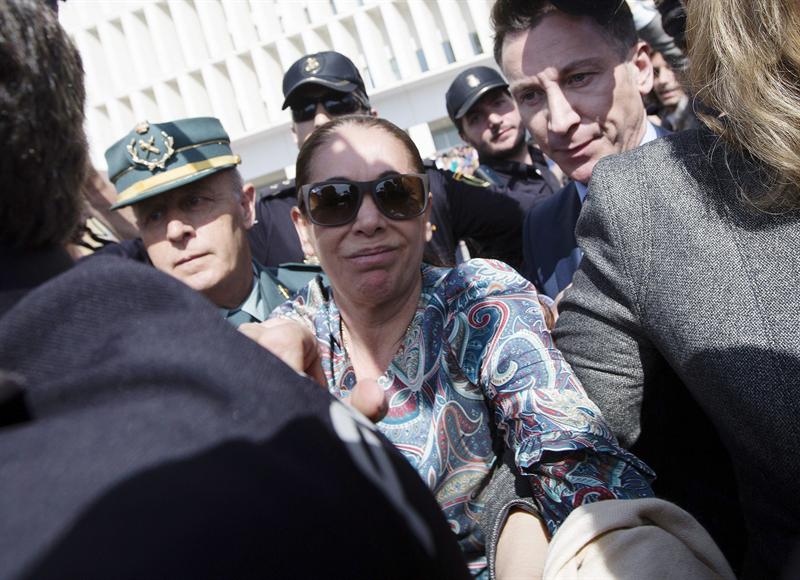 Isabel Pantoja condenada a dos años de prisión por blanqueo de capitales