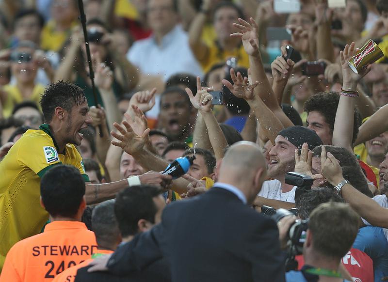 2 de cada 10 niños en la Paz se llaman Neymar