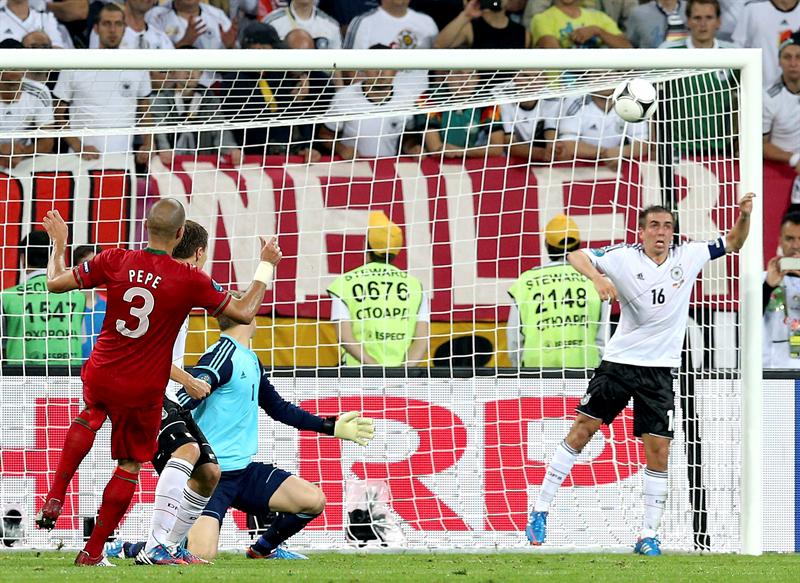 Gol de Gómez da a Alemania un triunfo sobre Portugal