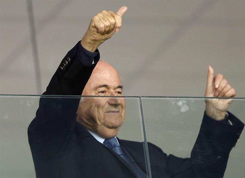Blatter cree que lo que hizo Luis Suárez &quot;no fue justo&quot;