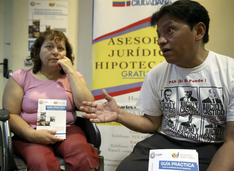 Ecuatorianos afectados por hipotecas en España se harán oír en Ecuador