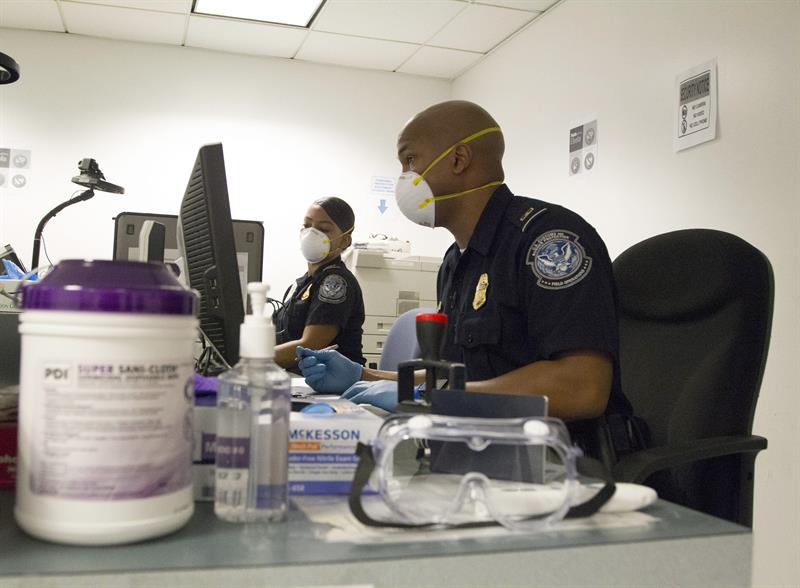 Segundo caso de ébola en EE.UU., duro golpe a la batalla global contra el virus