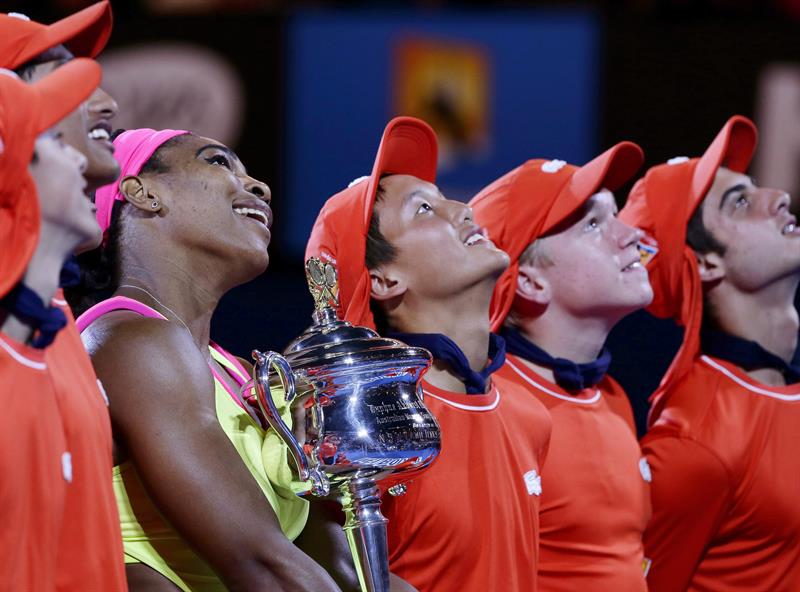 Una imparable Serena gana el Australian y logra su 19º Grand Slam