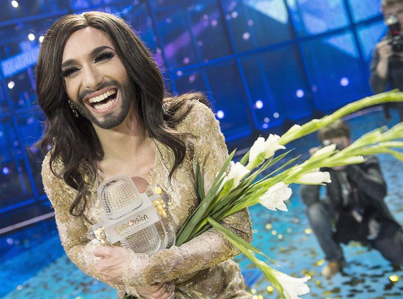Frenética recepción de Conchita Wurst a Austria tras victoria en Eurovisión