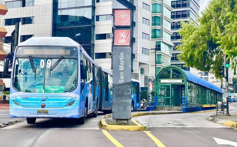 Trolebús y Ecovía están suspendidos, en Quito