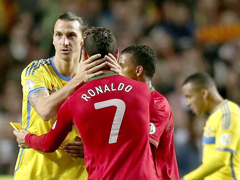 Ronaldo le gana el duelo a Ibrahimovic y acerca a Portugal al Mundial