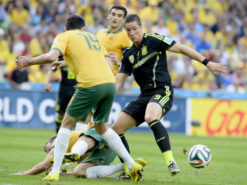 3-0 España cierra ciclo con goleada