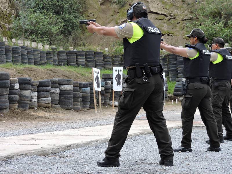 Capacitan a 200 policías en el uso de armas de fuego