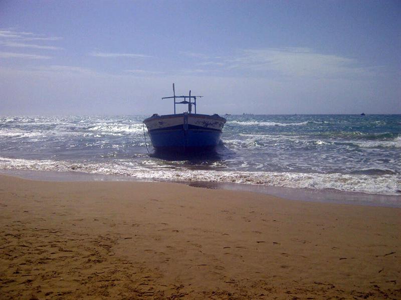 Al menos 94 inmigrantes muertos en Lampedusa