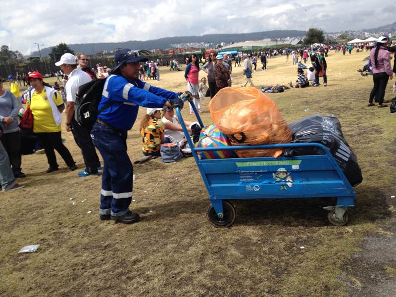 4.170 toneladas de basura se recolectaron tras eventos del papa Francisco en Quito