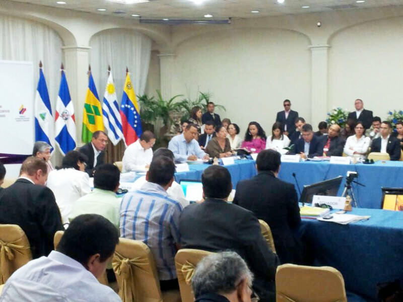 Negociaciones y conflictos con trasnacionales son analizadas en reunión de países latinoamericanos