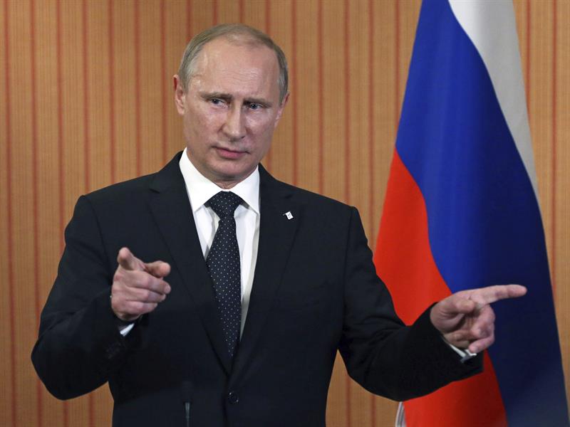 Putin saluda deseo de Poroshenko de frenar derramamiento de sangre en Ucrania