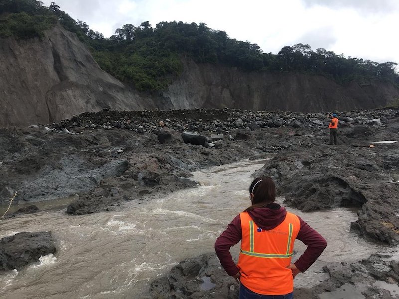 Reportan deslizamientos en río Coca ante fuertes lluvias