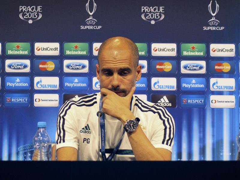 Guardiola: &quot;El Chelsea tiene un grandísimo entrenador, y el Bayern también&quot;