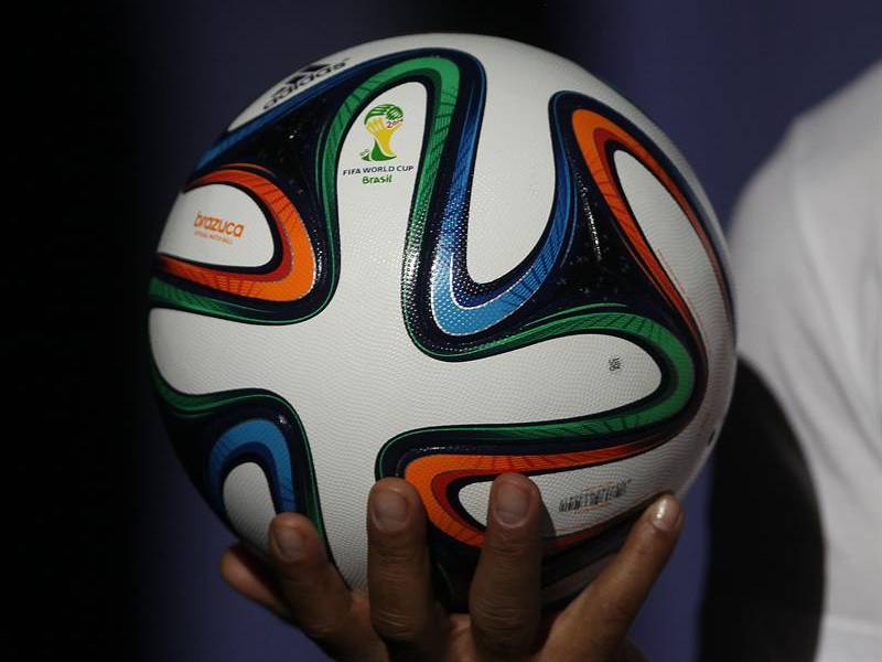 Presentan en Río el Brazuca, el balón del Mundial Brasil 2014
