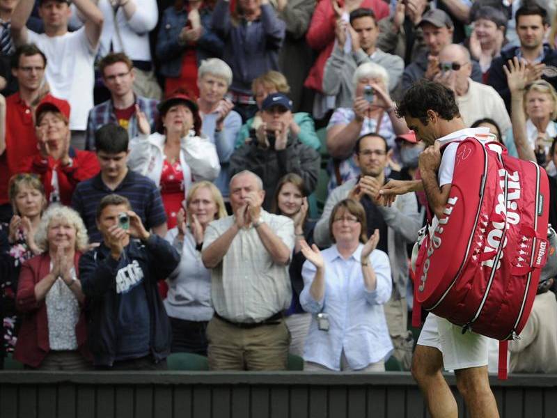 Federer cae en segunda ronda de Wimbledon ante Stakhovsky
