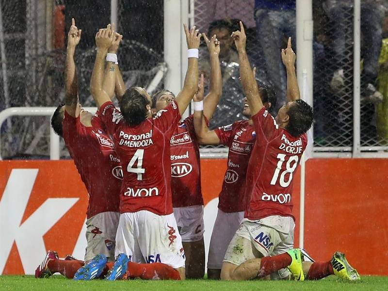 Libertadores: Nacional paraguayo elimina a Vélez y avanza a cuartos de final