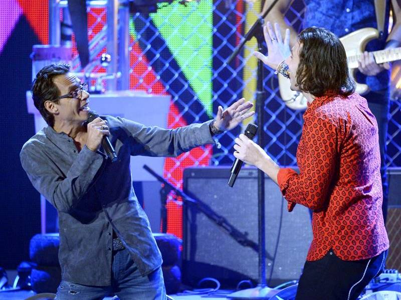 Drexler, Paco de Lucía y Enrique Iglesias triunfan en politizados Grammy Latino